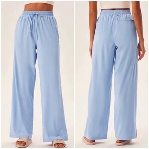 GIRLFRIEND COLLECTIVE Wisteria Peak Light Blue Wide Leg Track Pants Small